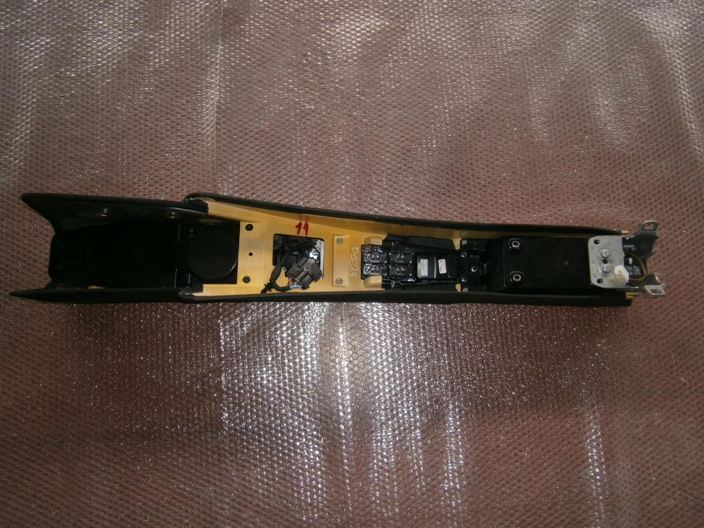 MIDDEL CONSOLE COMPLETE FOR FERRARI SF 90 AND SPYDER - Image 3