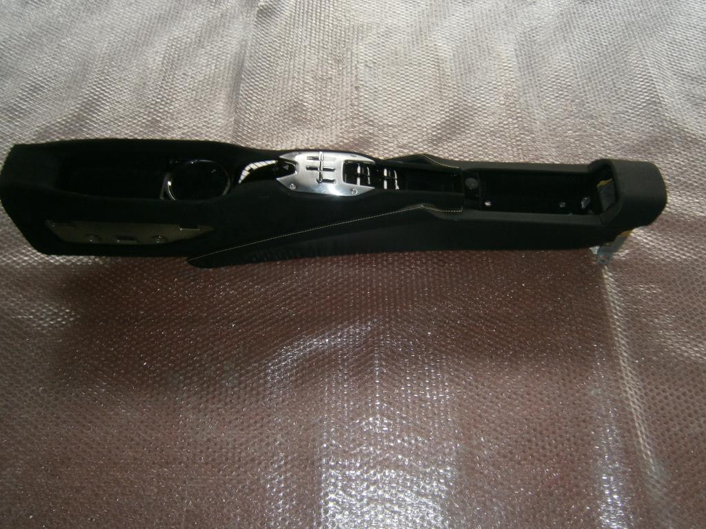 MIDDEL CONSOLE COMPLETE FOR FERRARI SF 90 AND SPYDER - Image 2