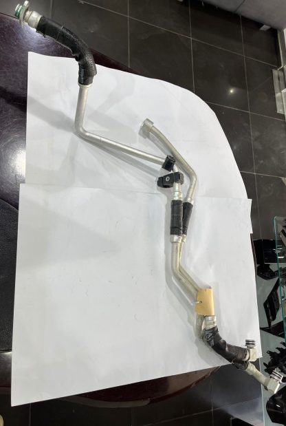 GEARBOX WATER DELIVERY PIPE FOR FERRARI F488 - PISTA
